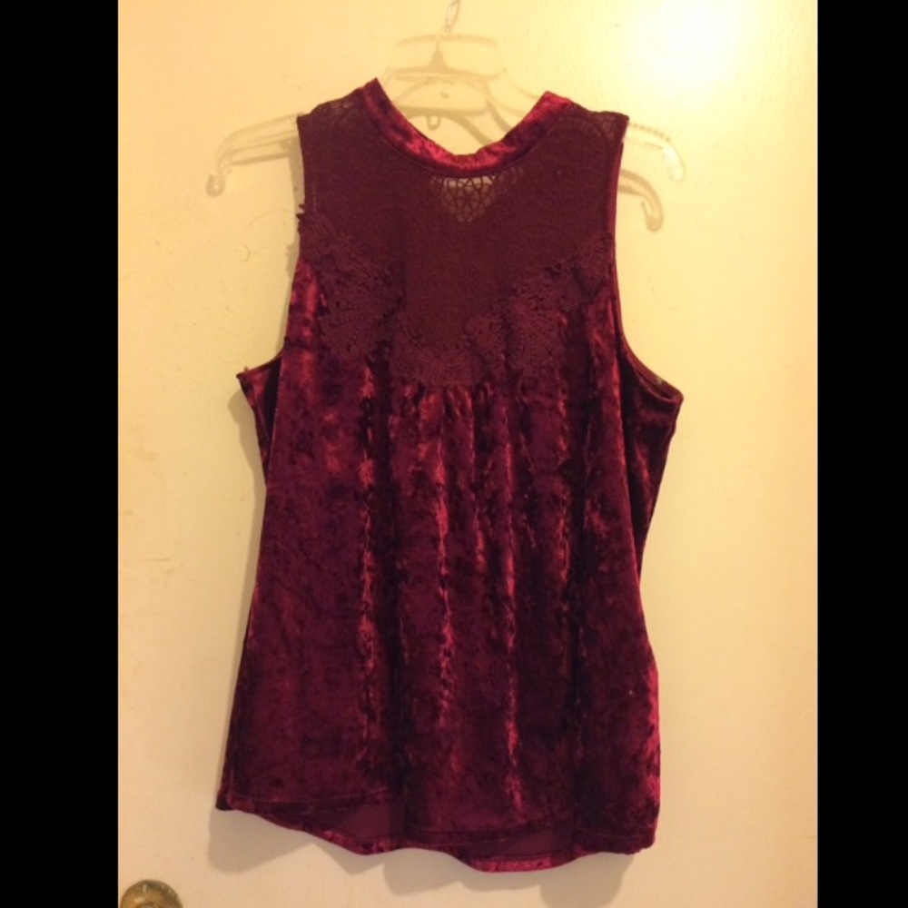 XL (15-17) Juniors Red Velvet Lace Top